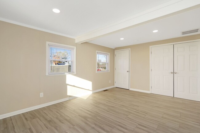 Building Photo - 11 Sandpiper St