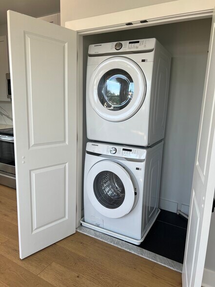 Laundry - 2356 Gerritt St