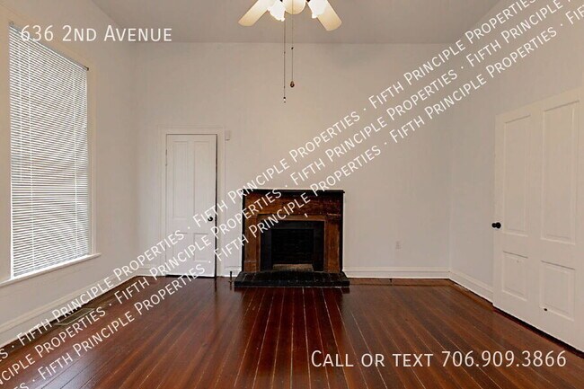 Building Photo - 636 2nd Ave