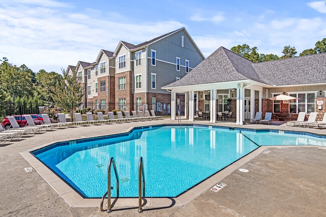 Building Photo - Dilworth