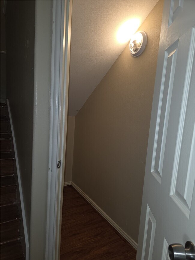 Building Photo - 12411 Urban Dale Ct
