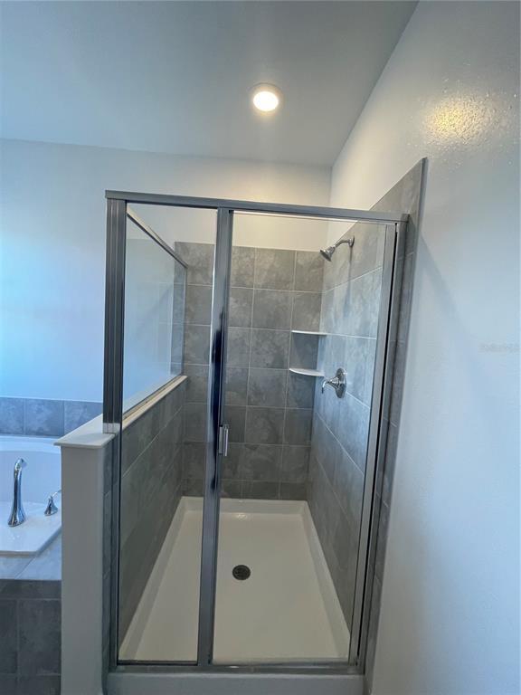 Building Photo - 5267 Dagenham Dr