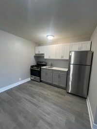 Building Photo - 394 Park Ave