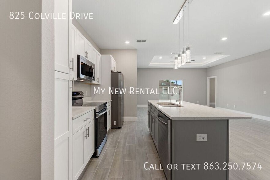 Building Photo - 825 Colville Dr