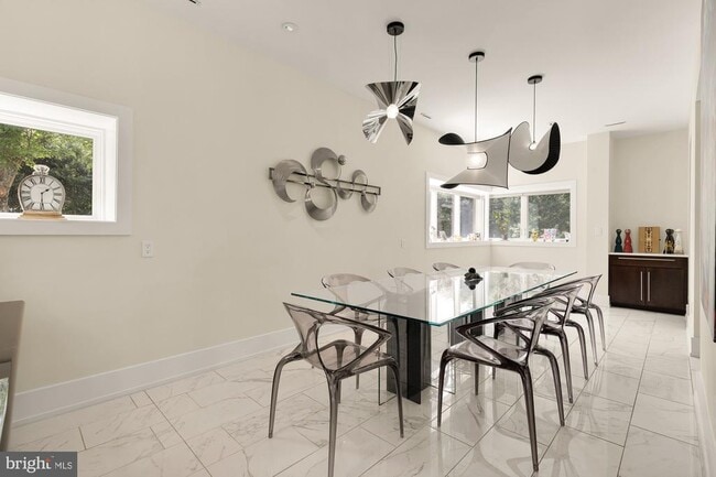 Building Photo - 6309 Bradley Blvd