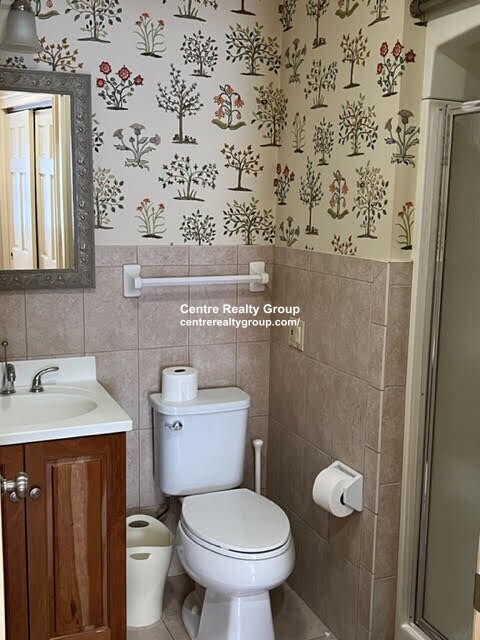 Building Photo - 62 Parsons St