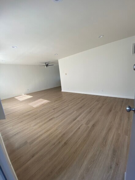 Building Photo - 5138 Denny Ave