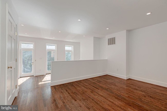 Building Photo - 3954 Georgetown Ct NW