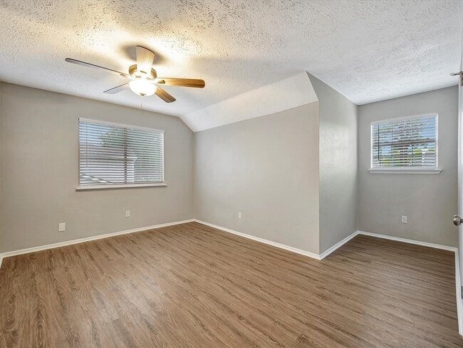 Building Photo - 2312 Meade Ct