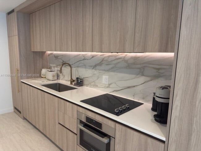 Building Photo - 77 SE 5th St