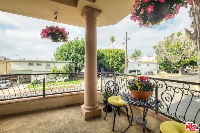 Building Photo - 11578 Iowa Ave