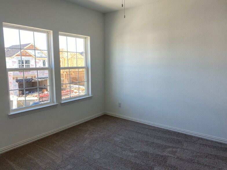 Building Photo - 9947 Michael Irvin St