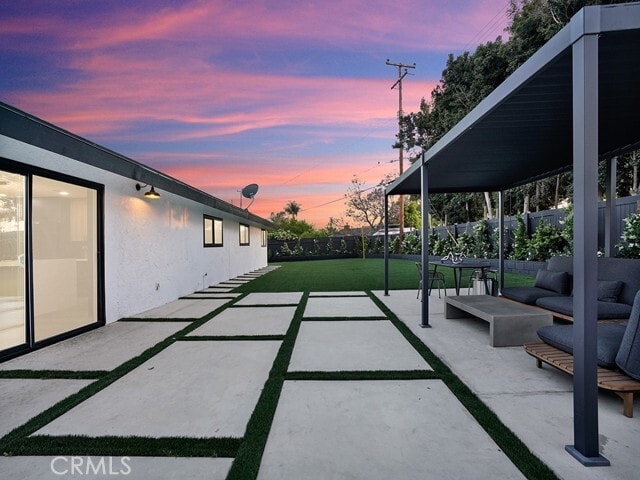 Building Photo - 737 Paseo Pl