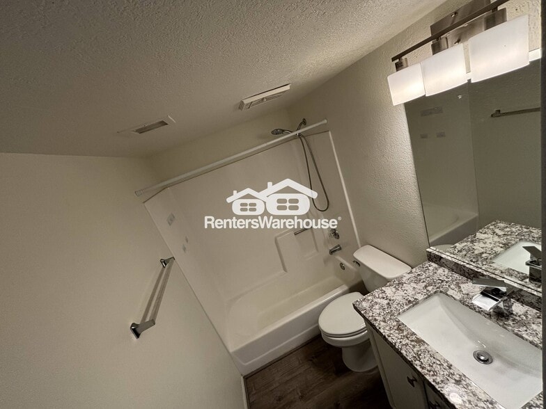 Building Photo - 1720 E Thunderbird Rd