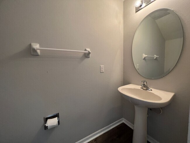 Building Photo - Bright 2BR 2.5BA Home w/ Community Pool/Playground Access • Full-Size Appliances • 1-Car Garage i...