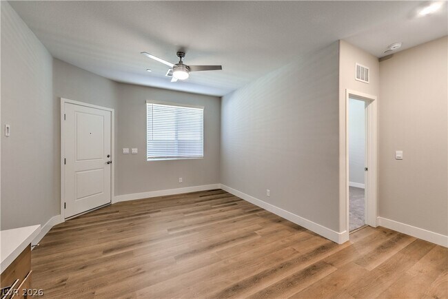 Building Photo - 497 Chestnut Falcon Ave