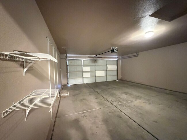 Building Photo - Home in Ivins
