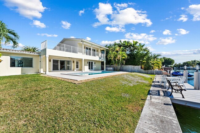 Building Photo - 2612 Marion Dr