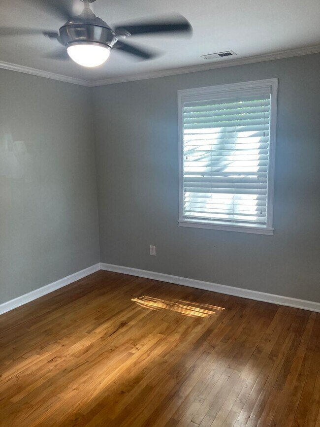 Building Photo - Great 2 Bed 2 Bath Home in East Nashville!