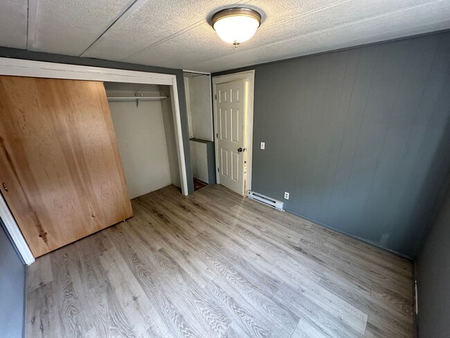 Building Photo - 1546 Gary St