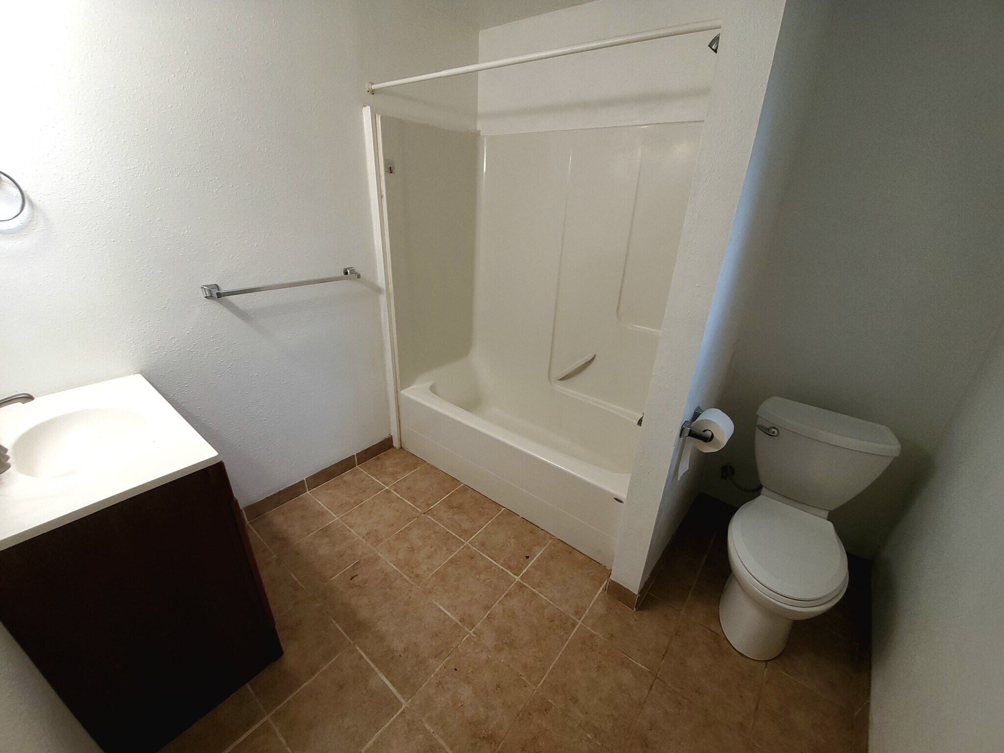 Bathroom - 4720 SE 52nd Ave