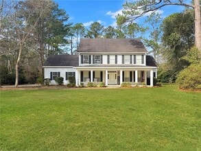 Building Photo - 118 Fox Run Dr