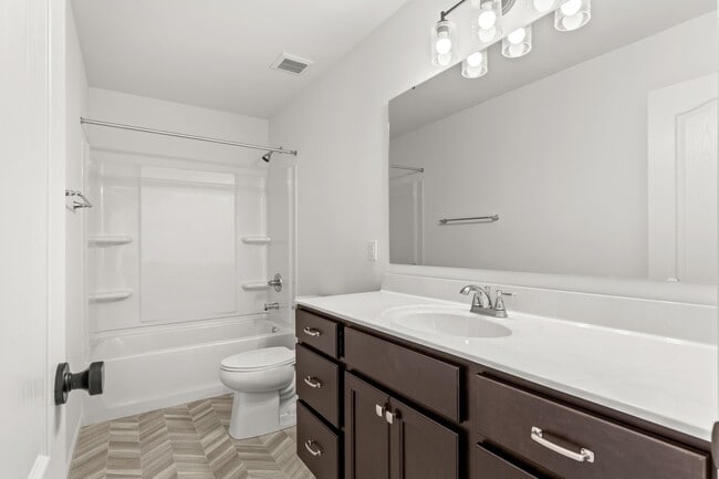 Building Photo - 126 Cardow Dr