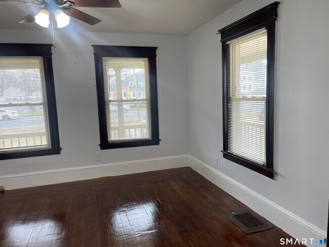 Building Photo - 692 Enfield St