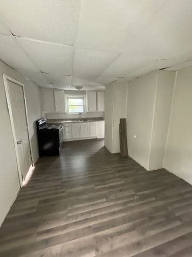 Building Photo - 2123 Rosebud Ave