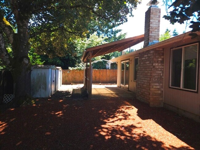 Building Photo - 3Bd/2Ba Single Story Home-Available soon!