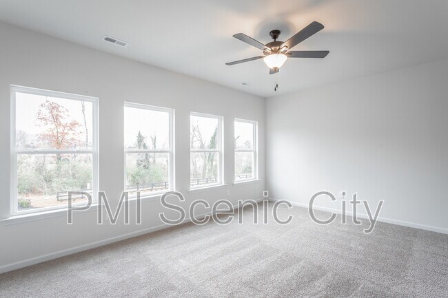 Building Photo - 9437 Cavalier Wy