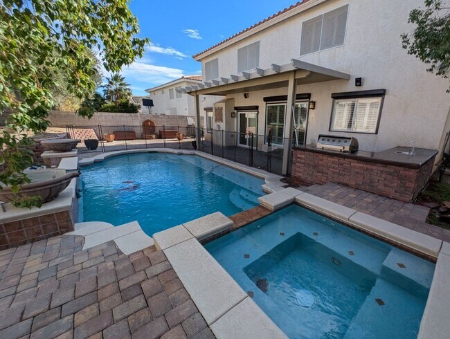 Building Photo - 8332 Mountain Heather Ct