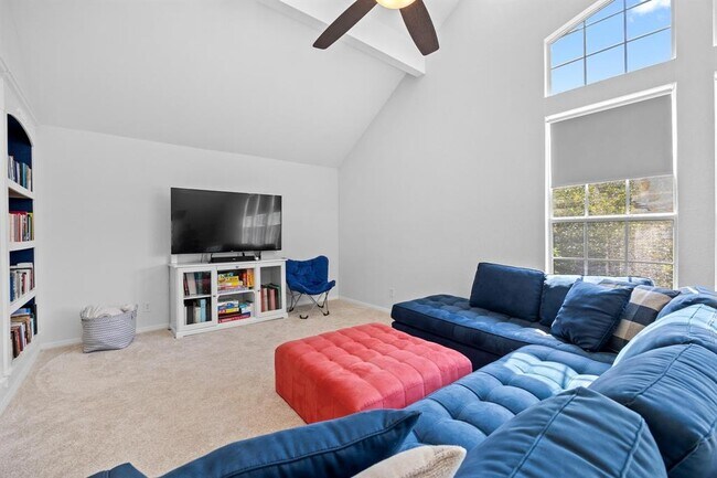 Building Photo - 3116 Wild Canyon Loop