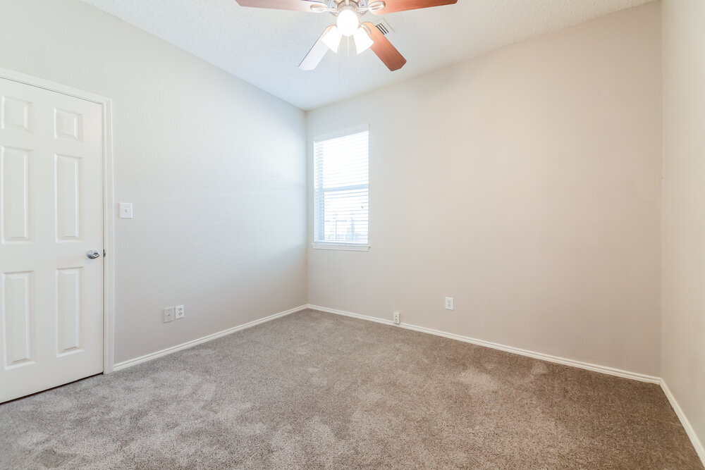 Building Photo - 2325 Wildwood Ln
