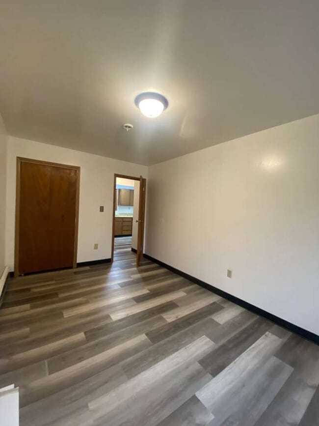 Building Photo - 604 2nd St