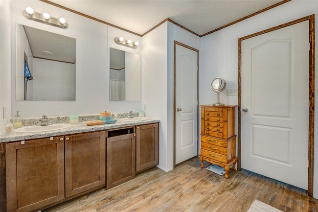 Building Photo - 17338 FM 1097