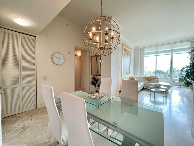 Building Photo - 99 SE Mizner Blvd