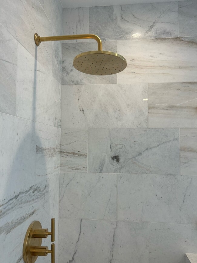 Building Photo - 2339 Chiquita Ln