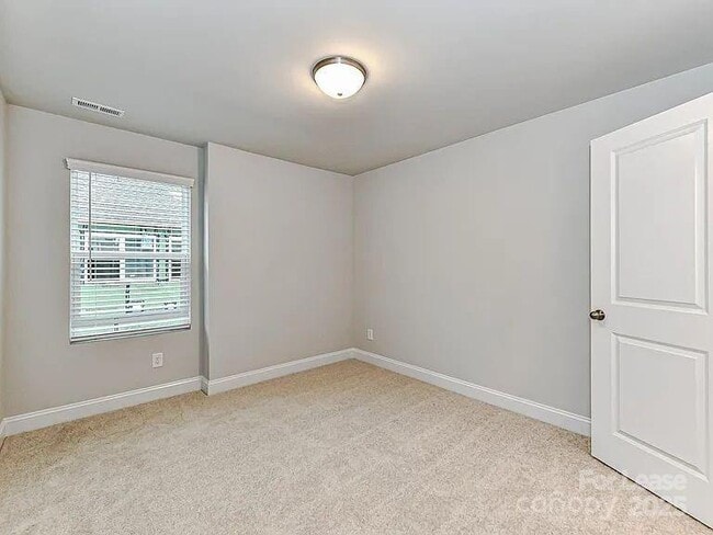 Building Photo - 1225 Kohler Ave