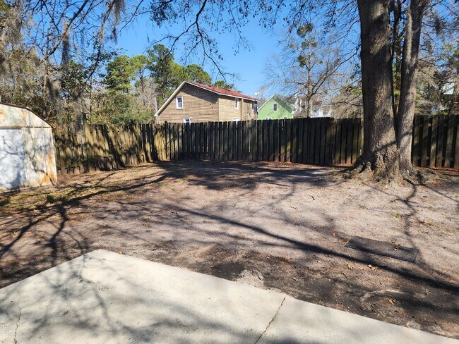 Building Photo - 3 bedroom, 2 bath Norwood home with new HVAC, new roof and fenced in backyard.