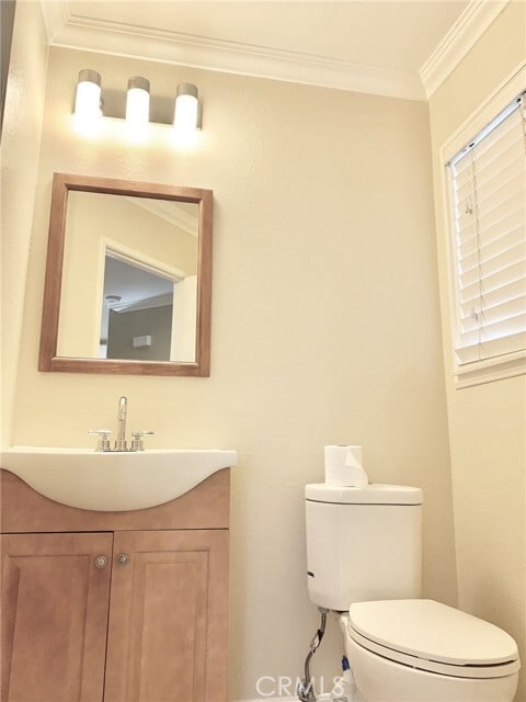 Building Photo - 15686 Altamira Dr