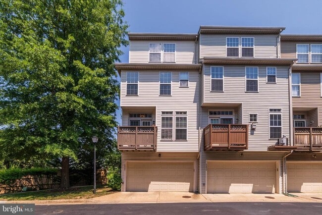 Building Photo - 5807 Pearson Ln