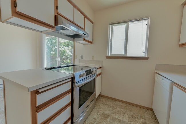 Building Photo - 2118 19th St