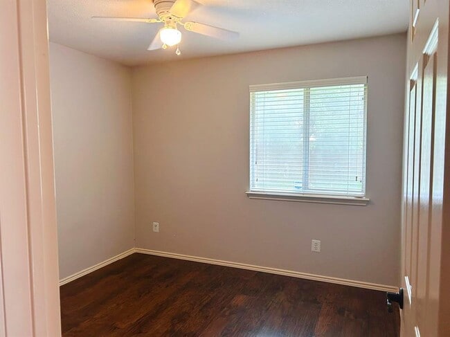 Building Photo - 3589 Rock Shelf Ln