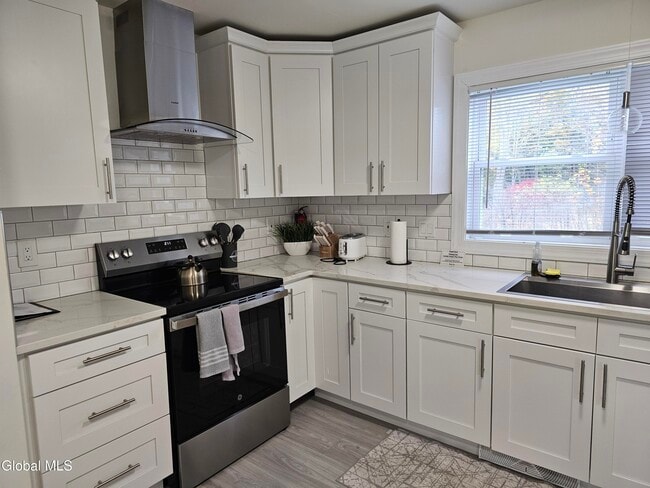 Building Photo - 489 Grooms Rd