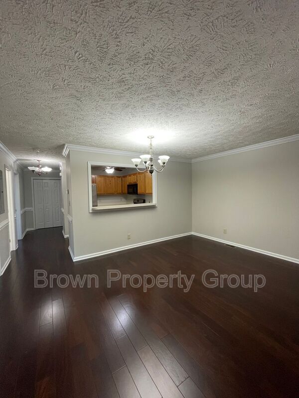 Building Photo - 3401 Lainey Ln