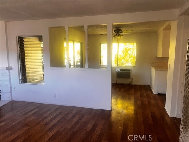 Building Photo - 1950 Evergreen St