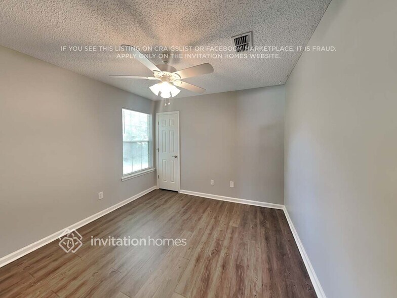 Building Photo - 12015 Stacy Scott Ct
