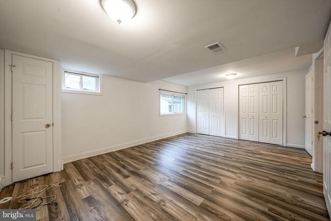 Building Photo - 3391 Bristol Ct