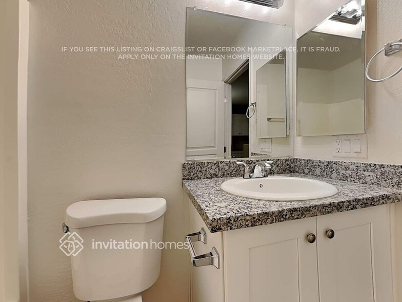 Building Photo - 29117 N Yellow Bee Dr